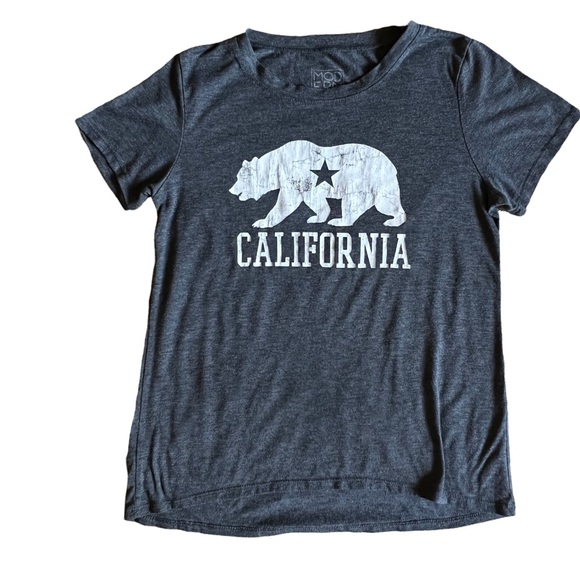 2 Teen Tops - Picture 7 of 9